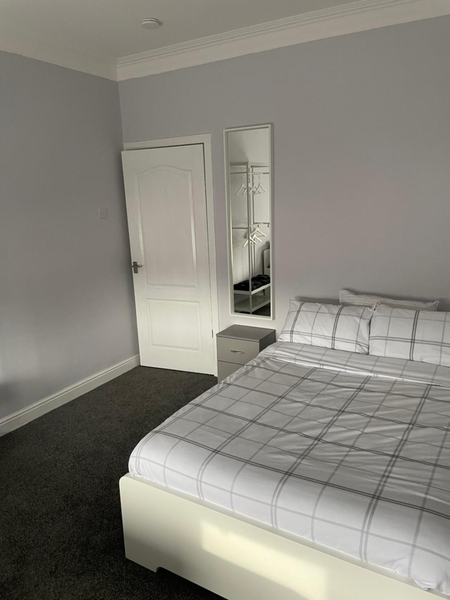 Bellshill , Belvidere Central Upper Apartment ภายนอก รูปภาพ
