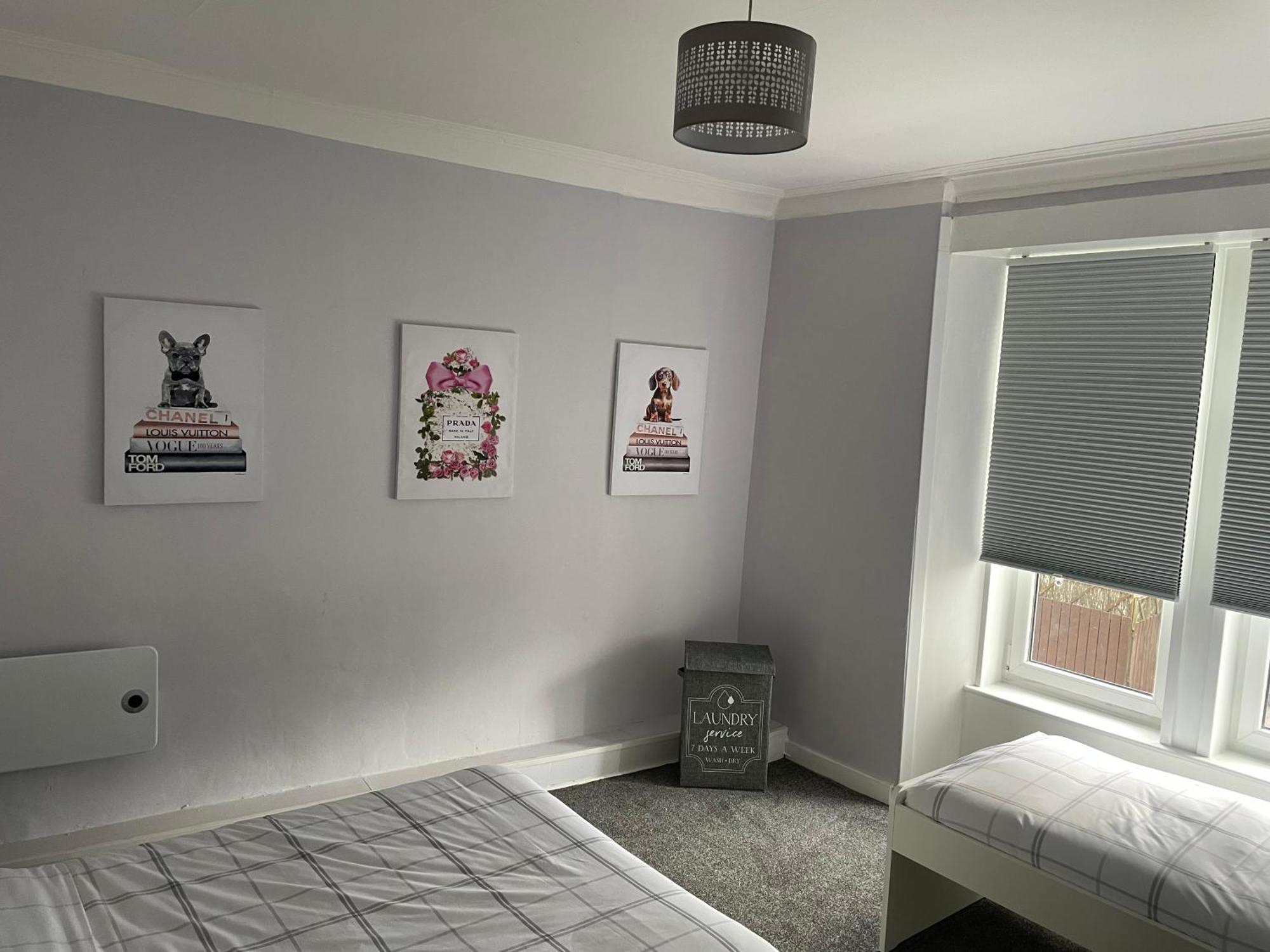 Bellshill , Belvidere Central Upper Apartment ภายนอก รูปภาพ